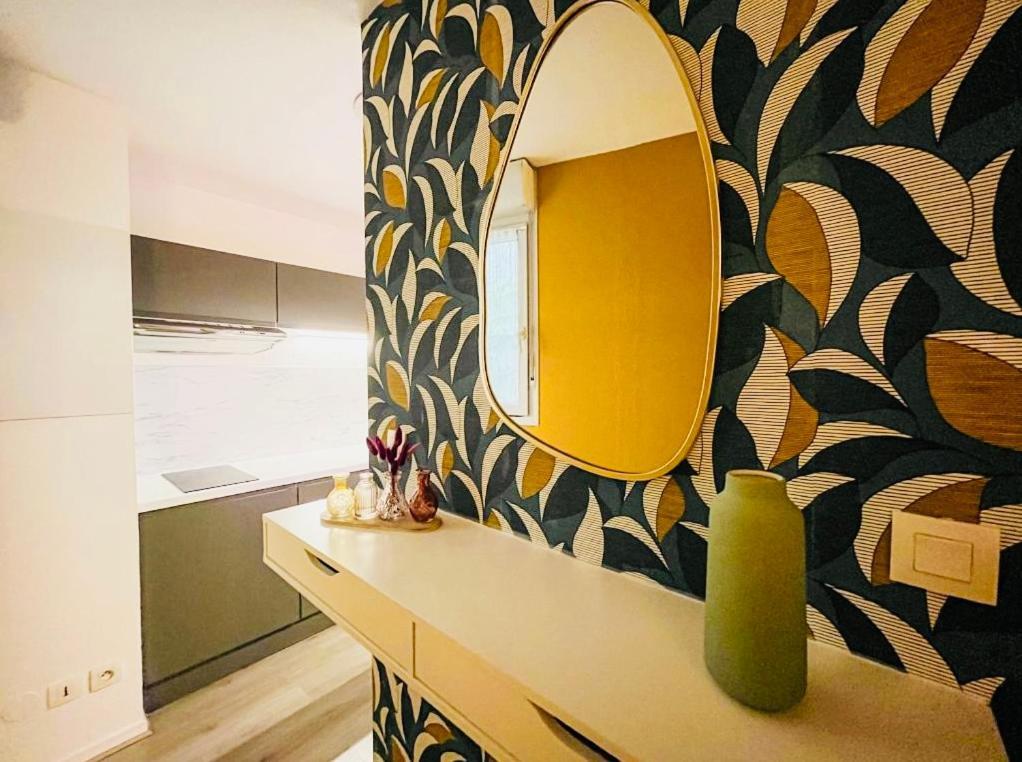 Suite Kobalt Villeurbanne Exteriör bild